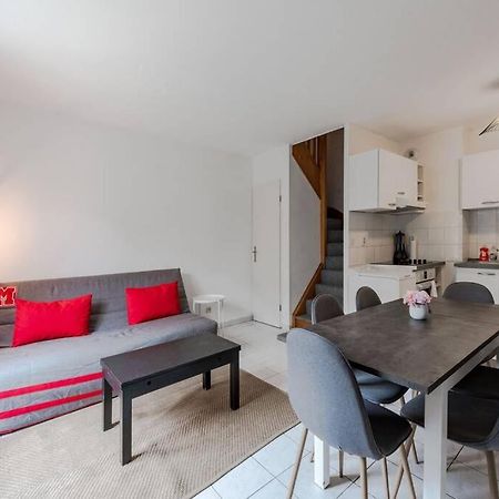 Guest House II Magny-le-Hongre Exterior foto
